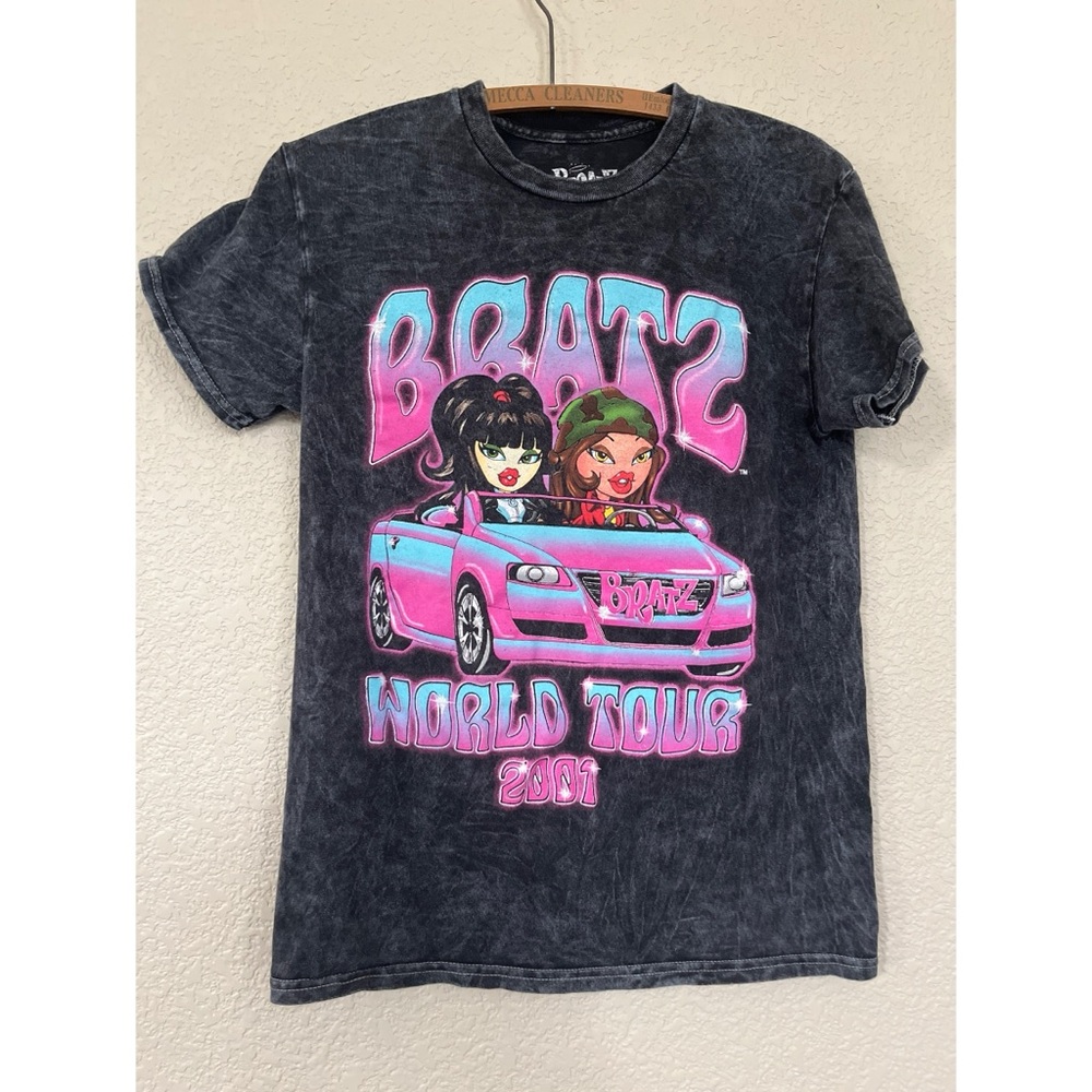 Bratz World Tour 2001 Tee Women’s Size Small